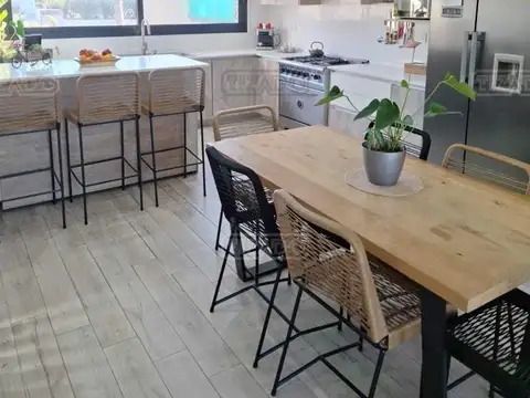 Casa en Venta en El Nacional Club De Campo, USD 450.000