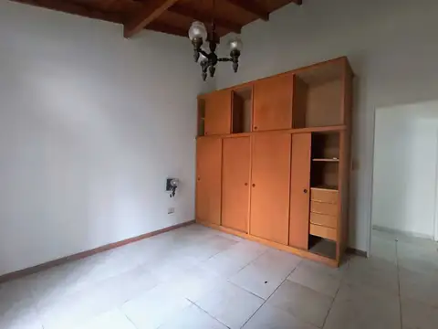 Casa en Alquiler en Ranelagh [Cod: 868]