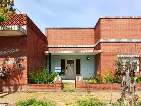 Casa en Venta, 4 Ambientes, con Local, en El Casco, Pacheco, Tigre, GBA Norte