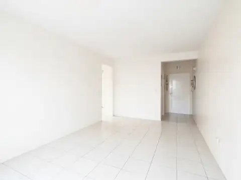 Departamento en Venta en Flores, USD 135.000