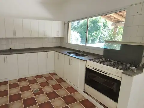 Casa en Venta con 6 cocheras