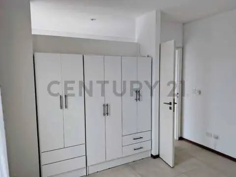 Departamento en Alquiler con 1 cochera