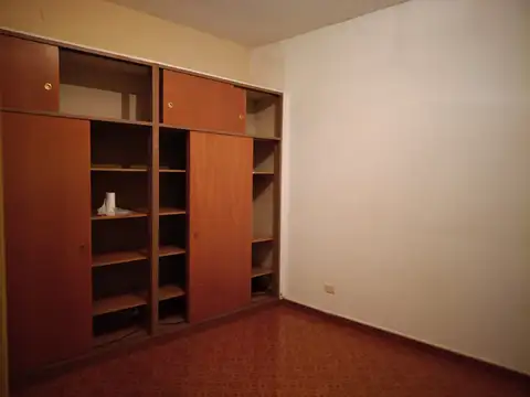 Departamento 3 Ambientes Sin Expensas, Sobre H. Irigoyen Al 5500