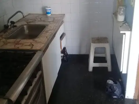 Venta. Depto 3 amb c/ balcón. Al fte. Quilmes ctro.