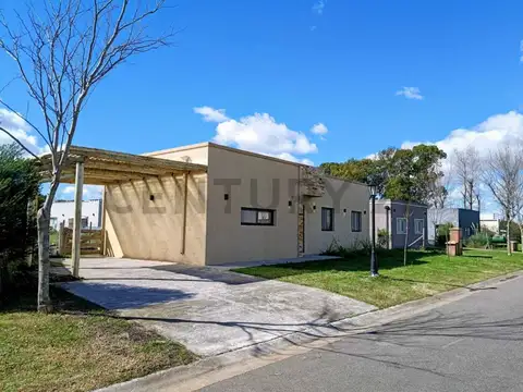 Casa en Venta en Pilar del Este - San Ramón, USD 153.000
