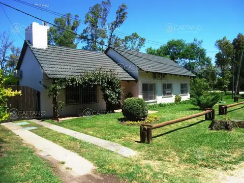 Casa en La Barra Tres Dormitorios con Piscina en Venta
