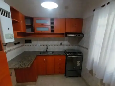 Depto Tipo Casa 3 ambientes con 1 baño