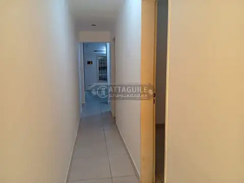 Depto Tipo Casa en Alquiler de 3 ambientes