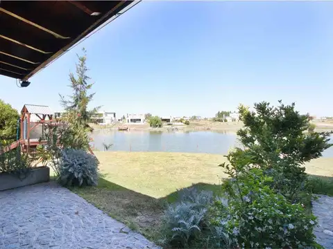 Casa venta en San Sebastian a la laguna