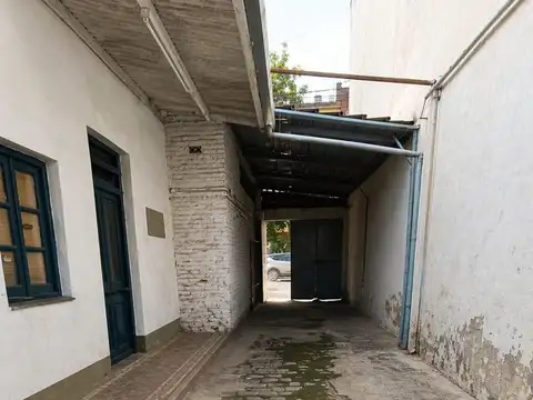Galpon en Venta en Luis Agote, USD 152.000