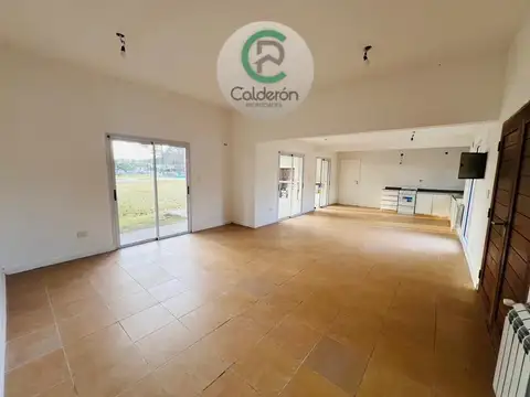 Casa en Venta con 6 cocheras