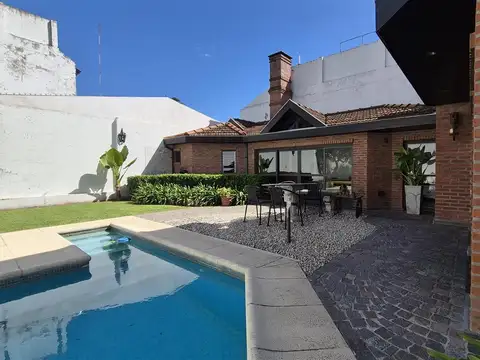 Pintor Alfredo Gramajo Gutiérrez al 200