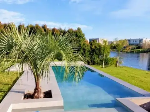 Casa en Alquiler de 5 dormitorios