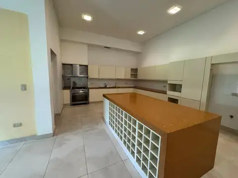 Casa en Venta en Haedo, USD 980.000