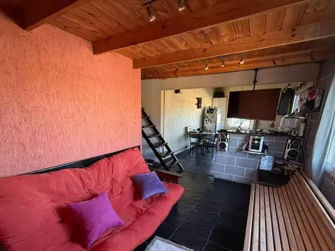 Depto Tipo Casa en Venta de 3 ambientes