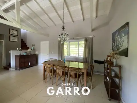 Casa en Alquiler Temporal con 2 cocheras