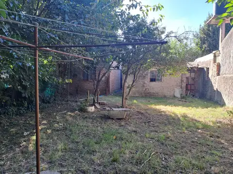 Casa 6 ambientes con 1 baño