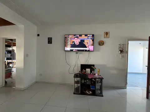 Casa en Venta en Manuel B Gonnet, USD 190.000
