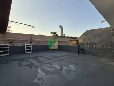 Venta- PH en planta alta - Villa Ballester