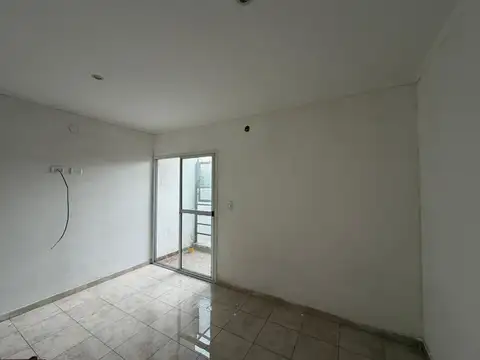 Departamento en Alquiler en Quilmes, $ 400.000