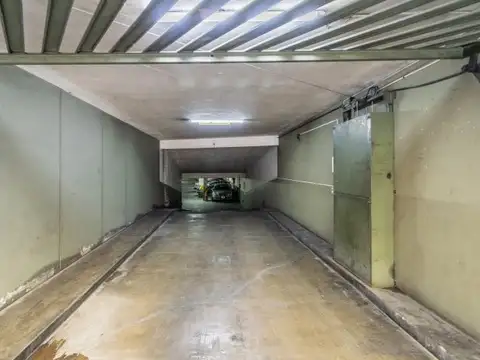 Lavalle 1632 , Piso -1