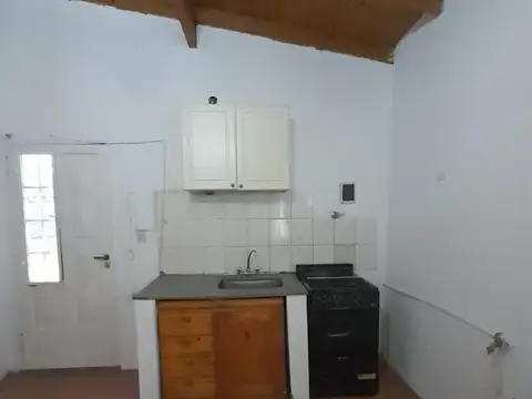 Departamento en Alquiler en Villa Santos Tesei, $ 400.000