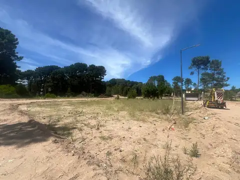 Terreno en Venta en Pinamar, USD 30.000