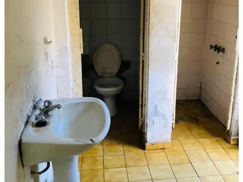 Galpon en Venta en Caseros, USD 187.000