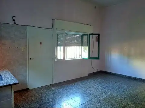 Alquiler departamento tipo casa monoambiente en Wilde