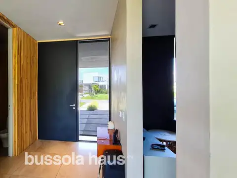 Casa 7 ambientes con 3 baños