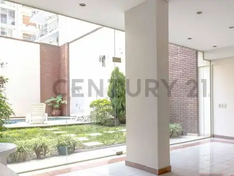 GRAN MONOAMBIENTE CON BALCON OCTAVO PISO. LUMINOSO . AMENITIES ( PISCINA, SUM, SALON DE FIESTAS, LAU