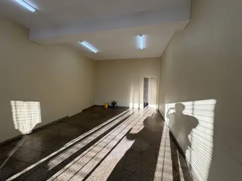 Local en Alquiler en Centro  - Campana, $ 550.000