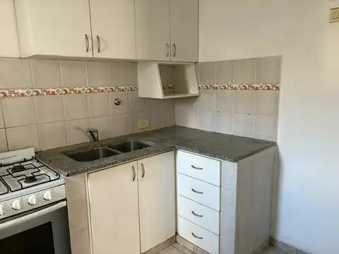 Departamento al contra frente