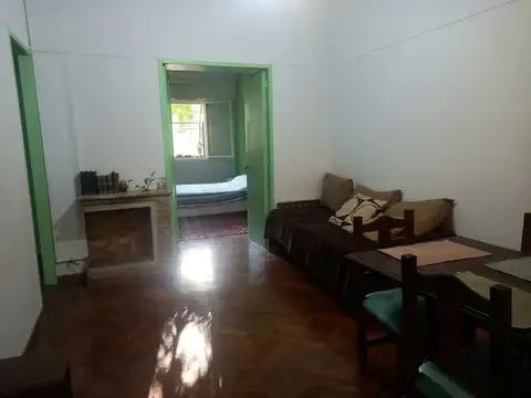 AL FRENTE, BAJAS EXPENSAS, MUYYY LUMINOSO.