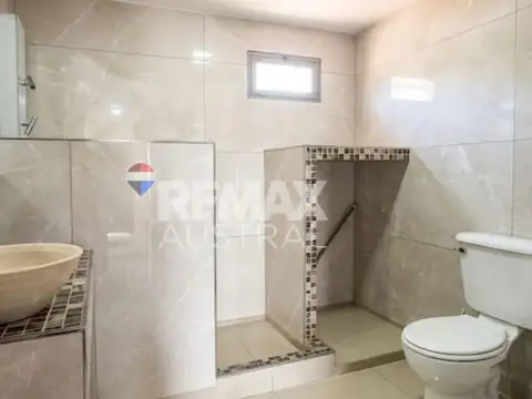 Casa 4 ambientes con 1 baño
