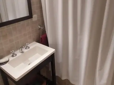 1  ambiente  amplio  luz y sol APTO PROFESIONAL