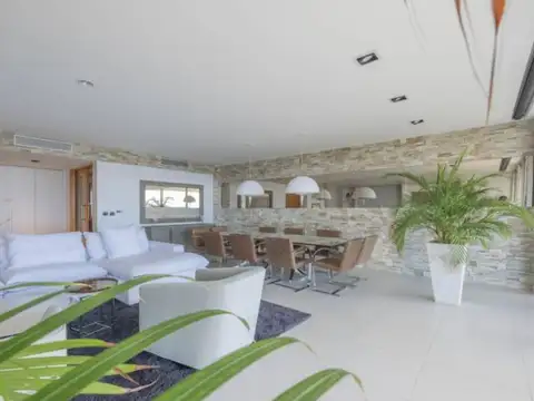 Departamento en Venta de 4 dormitorios