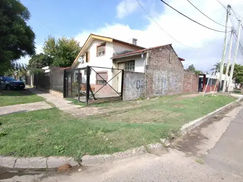 VENTA CASA 6 AMBIENTES LONGCHAMPS