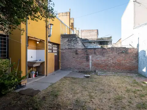 1º de Mayo 8300