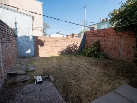 Casa a la venta a metros de Aristóbulo del Valle