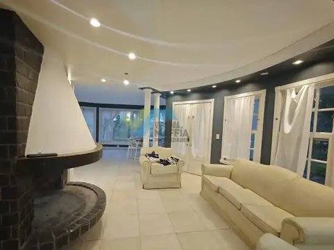 Casa en Venta de 5 dormitorios