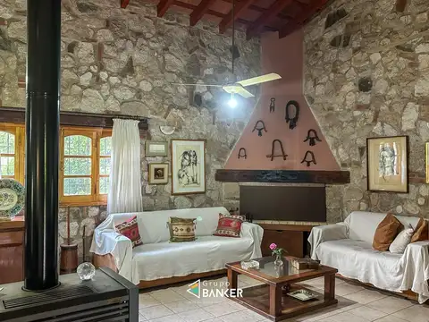 Casa 7 ambientes con 5 baños