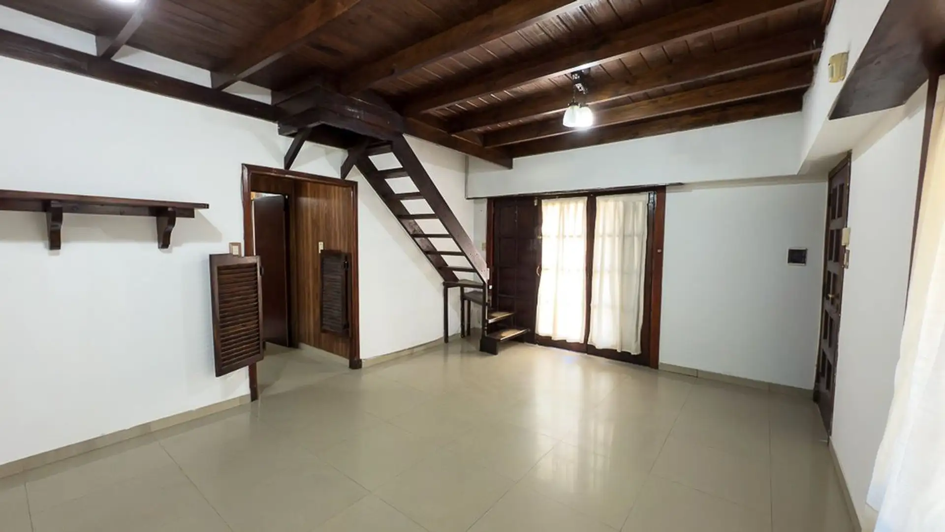 VENTA PH TIPO CASA 5 AMB QUINCHO COCHERA CAISAMAR