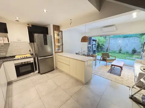 Casa en Venta con 1 cochera