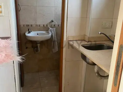 Diagonal 74 entre 8 y 9.