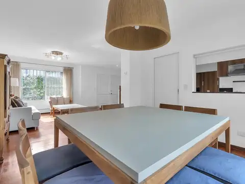 Casa 5 ambientes con 2 baños