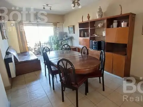 Depto 3 amb con dependencia al frente Villa Santa Rita