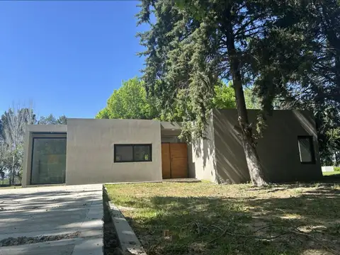 Venta Casa 4 Amb en Barrio Haras del Sol Pilar