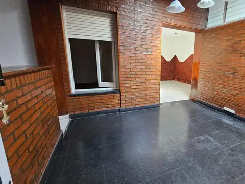 Depto Tipo Casa en Alquiler de 3 ambientes