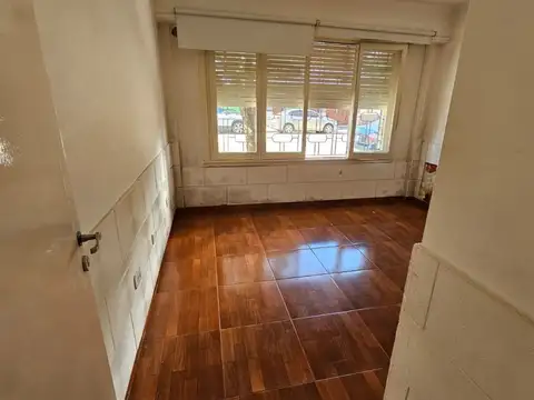 Depto Tipo Casa en Alquiler en Mataderos, $ 1.200.000